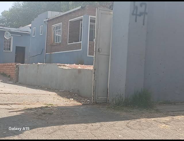 4 bed property for sale in BEZUIDENHOUT VALLEY